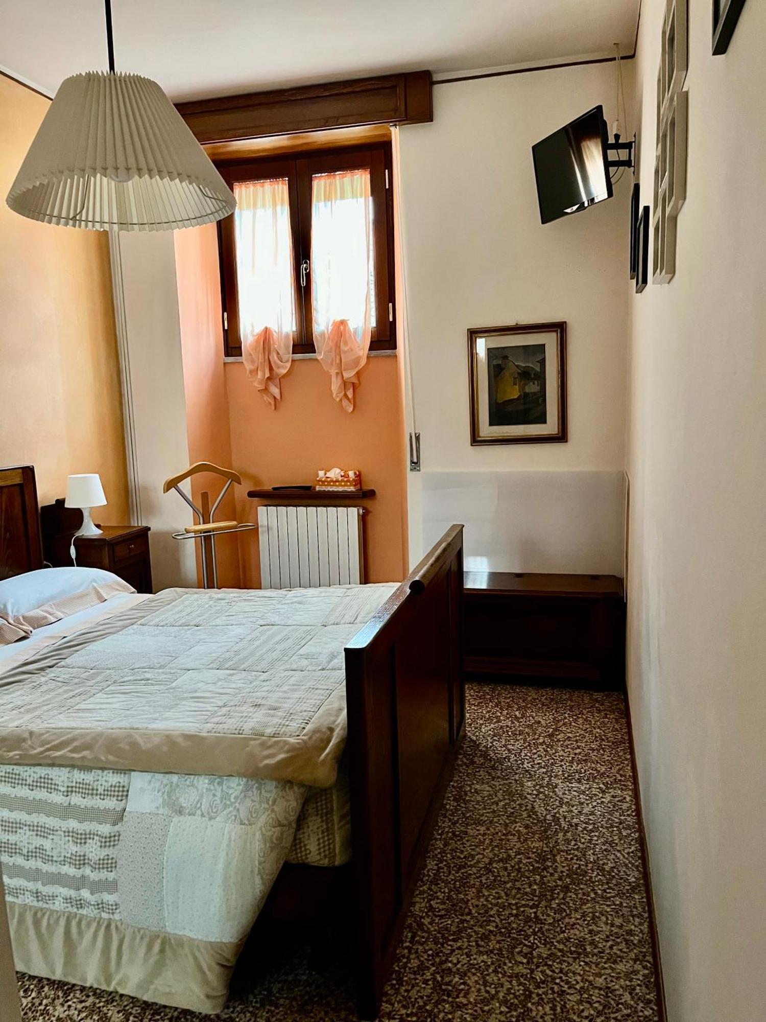 Apartment La Casa Di Marty Berceto